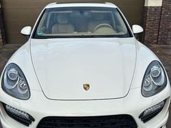 Weiß Gebraucht 2010 Porsche Cayenne SUV | 23.500 € (Teuer)