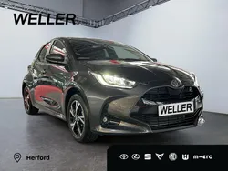 Blau Neu 2025 Toyota Yaris Hybrid Kleinwagen | 26.990 €