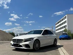 Weiß Gebraucht 2021 Mercedes C300 Limousine | 35.999 € (Fairer Preis)