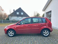 Rot Gebraucht 2007 Ford Fiesta Kleinwagen | 2.490 € (Etwas zu teuer)