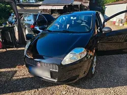 Schwarz Gebraucht 2009 Fiat Punto Kleinwagen | 2.000 €
