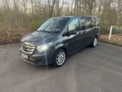 Grau Gebraucht 2015 Mercedes Vito Van / Kleinbus | 20.750 €
