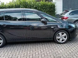 Schwarz Gebraucht 2015 Opel Zafira Tourer Business Edition Van / Kleinbus | 4.850 € (Guter Preis)