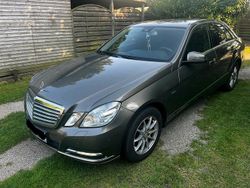 Braun Gebraucht 2013 Mercedes E220 Limousine | 5.100 € (Guter Preis)