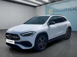 Weiß Gebraucht 2023 Mercedes GLA200 SUV | 38.299 € (Etwas zu teuer)