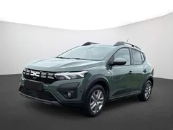 Safari grün Gebraucht 2023 Dacia Sandero Expression Kleinwagen | 15.490 € (Fairer Preis)