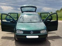 Grün Gebraucht 2001 VW Golf IV Basis Limousine | 800 € (Superpreis)