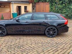 Schwarz Gebraucht 2017 Volvo V90 Momentum Kombi | 20.000 € (Guter Preis)