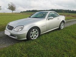 Silber Gebraucht 2003 Mercedes SLK200 Cabrio | 4.999 €
