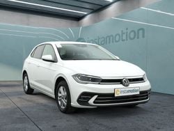 Weiß Gebraucht 2024 VW Polo Style Limousine | 21.599 € (Etwas zu teuer)