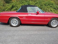 Rot Gebraucht 1993 Alfa Romeo Spider Cabrio | 13.900 €