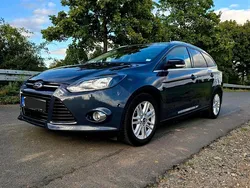 Blau Gebraucht 2014 Ford Focus SYNC Edition Kombi | 5.500 € (Guter Preis)