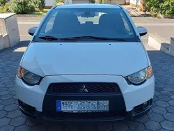 Weiß Gebraucht 2010 Mitsubishi Colt Limousine | 3.700 € (Fairer Preis)