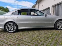 Silber Gebraucht 2006 Mercedes E55 AMG AMG Limousine | 24.900 € (Guter Preis)