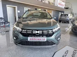 Grün Neu 2025 Dacia Sandero Expression Kleinwagen | 18.240 € (Superpreis)