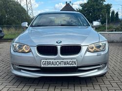 Silber Gebraucht 2011 BMW 320 Sport Line Coupé | 7.899 € (Fairer Preis)