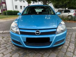 Blau Gebraucht 2005 Opel Astra Kleinwagen | 1.950 € (Fairer Preis)