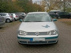 Silber Gebraucht 1998 VW Golf IV Kleinwagen | 1.500 € (Guter Preis)