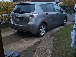 Grau Gebraucht 2014 Toyota Verso Multidrive S Van / Kleinbus | 9.950 € (Superpreis)