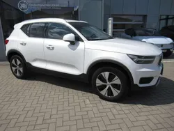 Crystal white pearl Gebraucht 2022 Volvo XC40 Inscription SUV | 29.481 € (Superpreis)