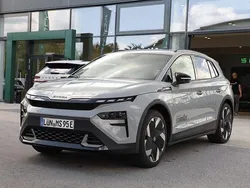 Grau Gebraucht 2025 Skoda Elroq RS SUV | 49.999 € (Guter Preis)