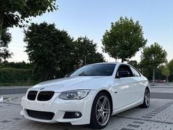 Weiß Gebraucht 2012 BMW 325 M Sport Coupé | 17.600 € (Etwas zu teuer)