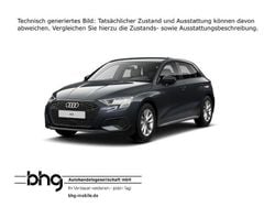 Grau Gebraucht 2022 Audi A3 Basis Limousine | 21.430 € (Guter Preis)
