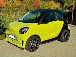Grün Gebraucht 2021 Smart ForTwo Electric Drive Prime Kleinwagen | 11.900 € (Guter Preis)