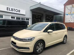 Beige Gebraucht 2023 VW Touran Van / Kleinbus | 14.300 € (Superpreis)