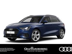 Blau (navarrablau metallic) Gebraucht 2024 Audi A3 Sportback Ambiente Kleinwagen | 35.980 € (Teuer)