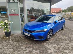 Premium crystal blue metallic Gebraucht 2025 Honda Civic Elegance Limousine | 32.400 € (Superpreis)