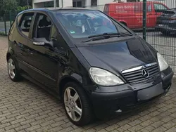 Schwarz Gebraucht 2005 Mercedes A140 Avantgarde Limousine | 2.400 €