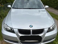 Silber Gebraucht 2006 BMW 325 Limousine | 8.000 €