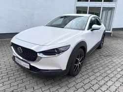 Weiss Gebraucht 2020 Mazda CX-30 Selection SUV | 22.666 € (Etwas zu teuer)
