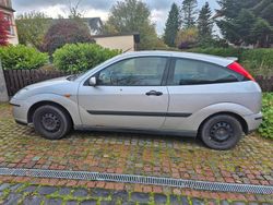 Silber Gebraucht 2004 Ford Focus Limousine | 400 € (Superpreis)