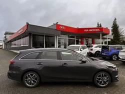 Grau Gebraucht 2024 Kia Ceed Sportswagon Spirit Kombi | 31.490 € (Etwas zu teuer)