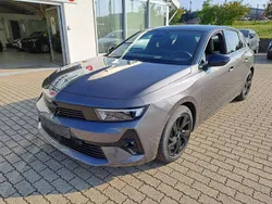 Grau/typ aussenverkleidung met Neu 2024 Opel Astra Limousine | 23.980 € (Superpreis)