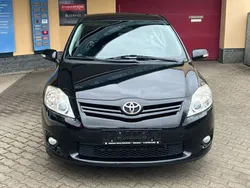 Schwarz Gebraucht 2010 Toyota Auris Life+ Limousine | 4.800 € (Fairer Preis)