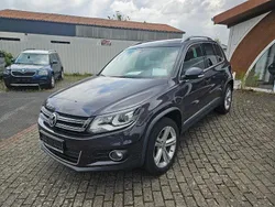 Grau Gebraucht 2015 VW Tiguan LOUNGE SUV | 11.950 € (Guter Preis)