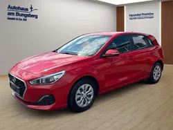 Rot Gebraucht 2018 Hyundai i30 Limousine | 12.990 € (Guter Preis)