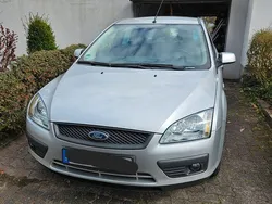 Grau Gebraucht 2006 Ford Focus Limousine | 1.200 € (Superpreis)