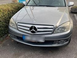 Grau Gebraucht 2007 Mercedes C220 Limousine | 3.250 €