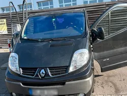 Schwarz Gebraucht 2009 Renault Trafic Van | 6.800 € (Teuer)