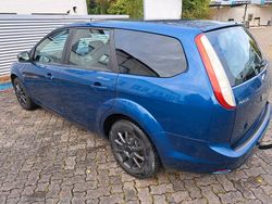 Blau Gebraucht 2008 Ford Focus Kombi | 2.250 € (Fairer Preis)
