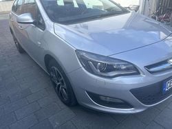 Silber Gebraucht 2014 Opel Astra Kombi | 3.500 € (Guter Preis)