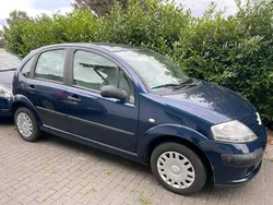 Blau Gebraucht 2003 Citroën C3 Kleinwagen | 1.890 €