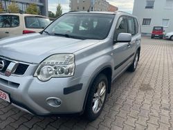 Grau Gebraucht 2011 Nissan X-Trail SUV | 5.900 € (Fairer Preis)