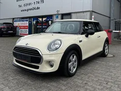 Weiß Gebraucht 2018 Mini ONE Kleinwagen | 9.250 € (Superpreis)