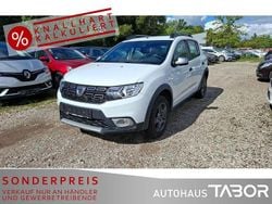 Gletscherweiss Gebraucht 2017 Dacia Sandero Celebration Kleinwagen | 10.500 € (Fairer Preis)