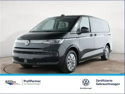 Schwarz Gebraucht 2023 VW T7 Style Van | 52.490 € (Fairer Preis)